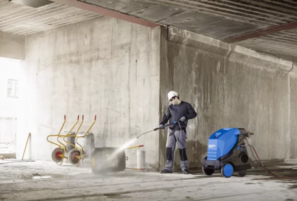 Nilfisk MH 3C Hot Water High Pressure Cleaner - Image 4