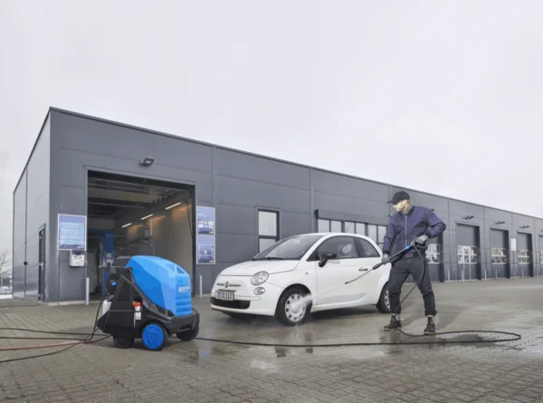 Nilfisk MH 3C Hot Water High Pressure Cleaner - Image 2