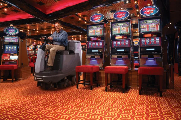 Nilfisk ES4000 Ride On Total Carpet Care - Image 3