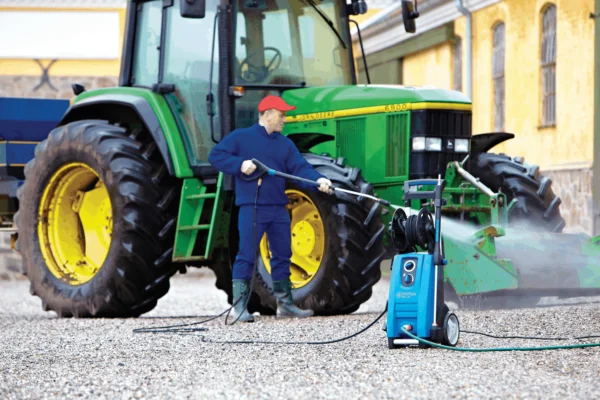 NILFISK MC 2C 120/520 XT HIGH PRESSURE WASHER - Image 3