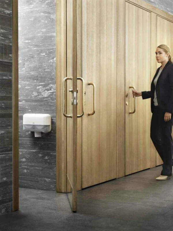 Tork T7 Coreless Mid-Size Toilet Roll System - Image 2